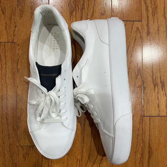 Bershka Trainers - Picture 1 of 1